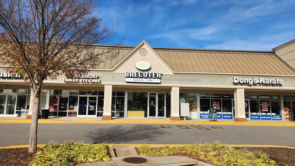 Brecotea bakery café storefront in Richmond, VA